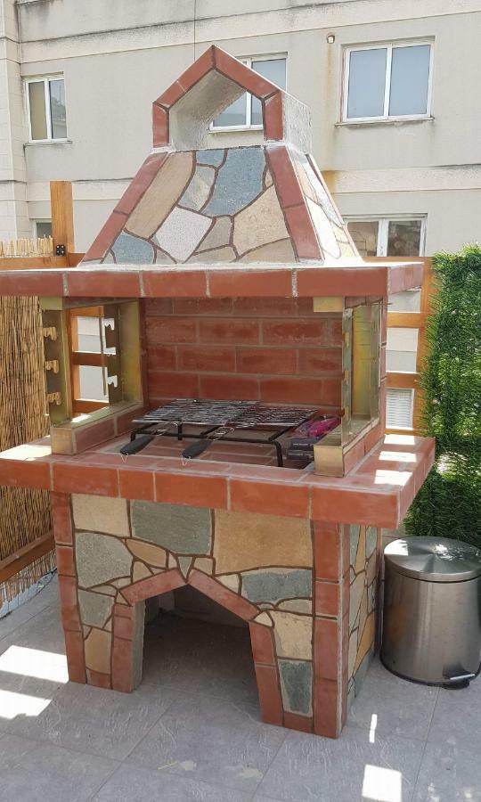 شقة City'S Center Lux. Apt.Up 4 Persons And Bbq كافالا المظهر الخارجي الصورة